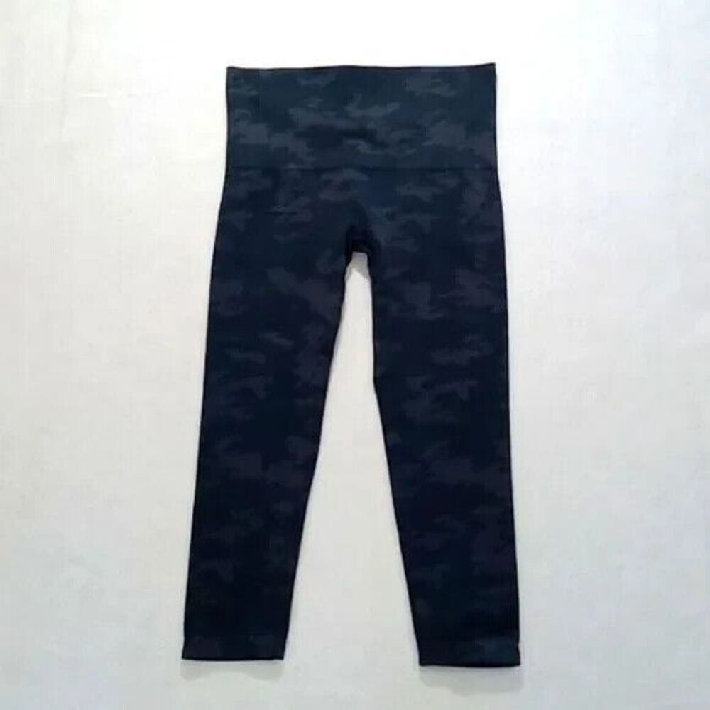 Spanx women's size XL shaping capri leggings *